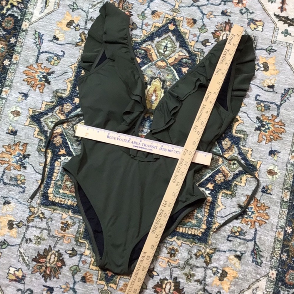 🏖️MICHAEL Michael Kors Khaki Green Ruffled Deep V Front Low Back with Ties - Picture 4 of 8